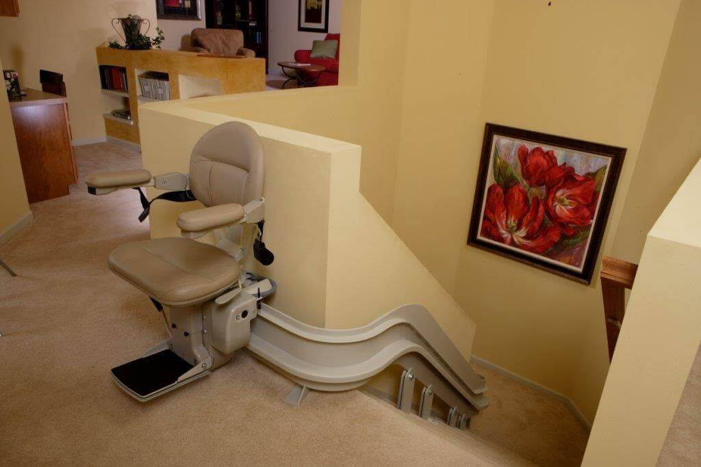 Elite Curved Stairlift
