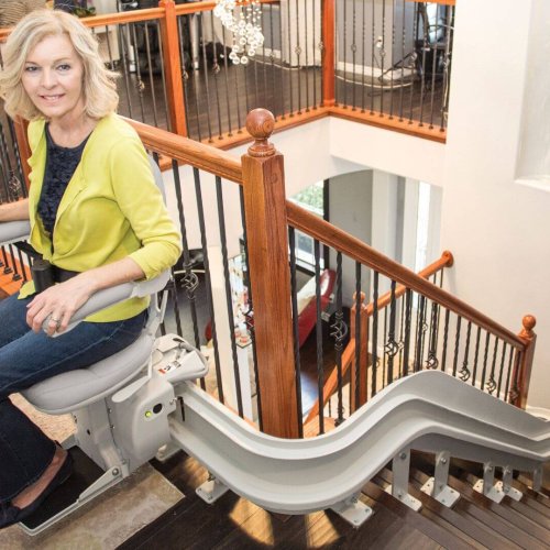 Elite Curved Stairlift